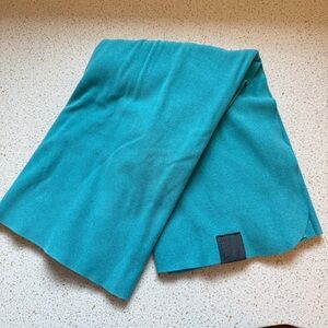 Lululemon The Towel Large towel for hot yoga